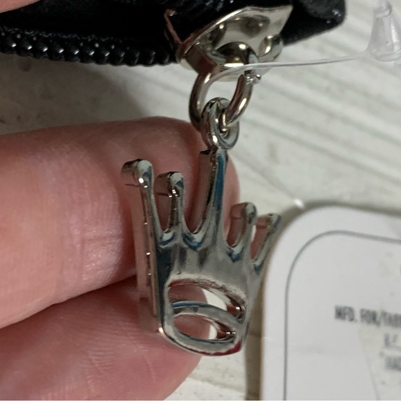 HALLMARK She-ro ZIPPER POUCH / MAKEUP BAG! GIFT MOTHER WIFE GIRLFRIEND B & W - Picture 13 of 14